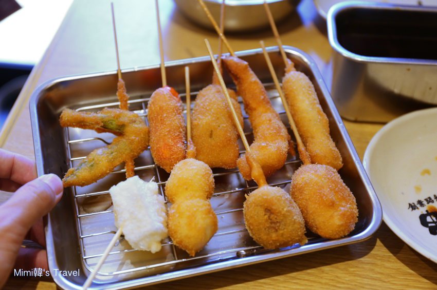 【大阪美食】大阪新世界元祖串炸：通天閣旁，生氣老闆站崗的超人氣炸物串燒