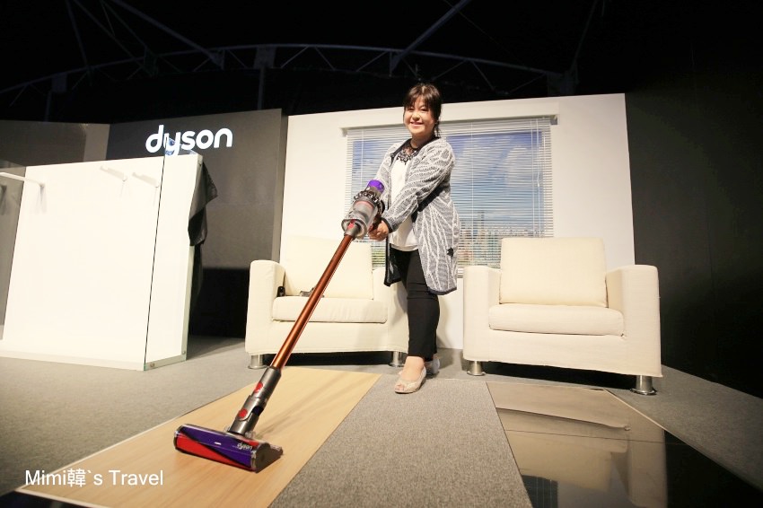 【吸塵器推薦】Dyson Cyclone V10：吸塵器全面進化，輕巧超犀利的Dyson無線手持吸塵器