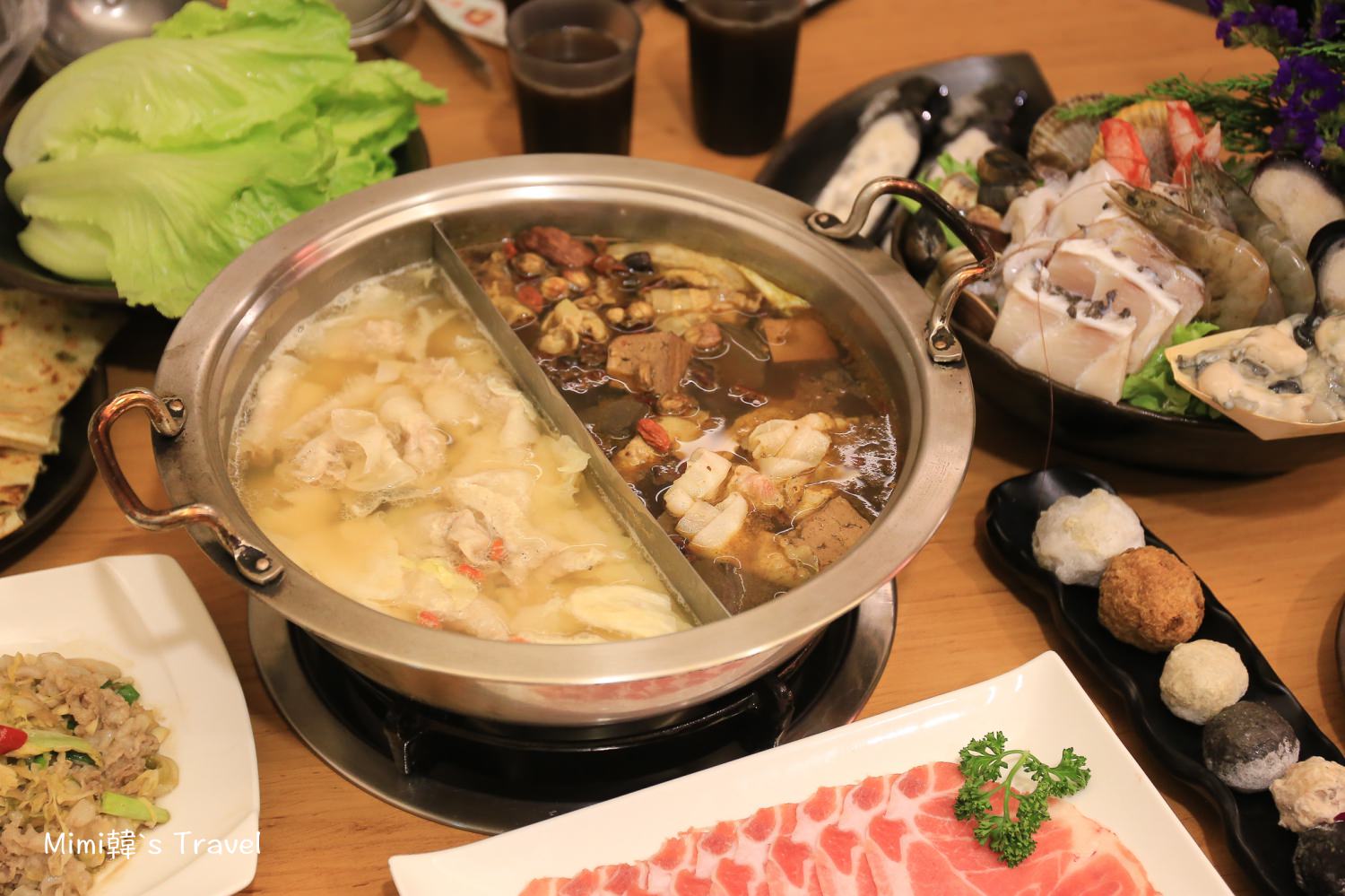 【台南火鍋】延齡堂－酸菜老爺の店：酸菜白肉鍋、蒜頭鍋大推薦！火車站旁隱藏美味