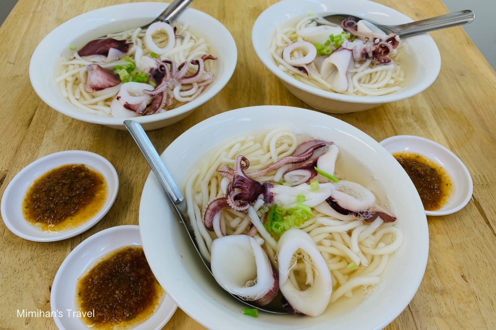 【台南安平美食】孫家小卷米粉(谷歌評價4.8)：小卷湯鮮料美，環境明亮乾淨待客親切