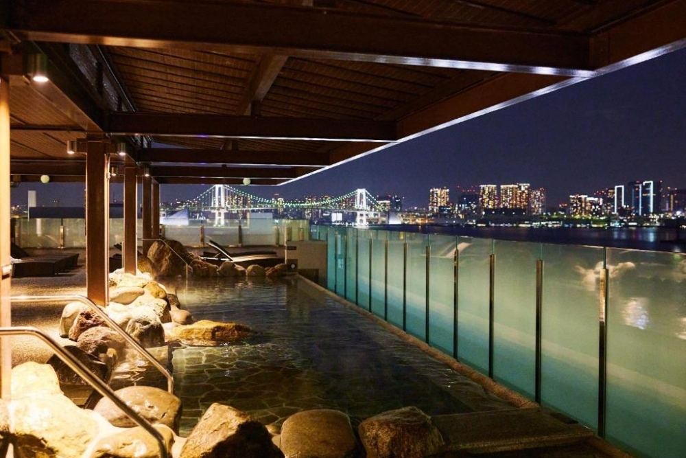【東京市區溫泉】不用跑郊區！TOP8 擁有大浴場/天然溫泉的東京飯店真實清單