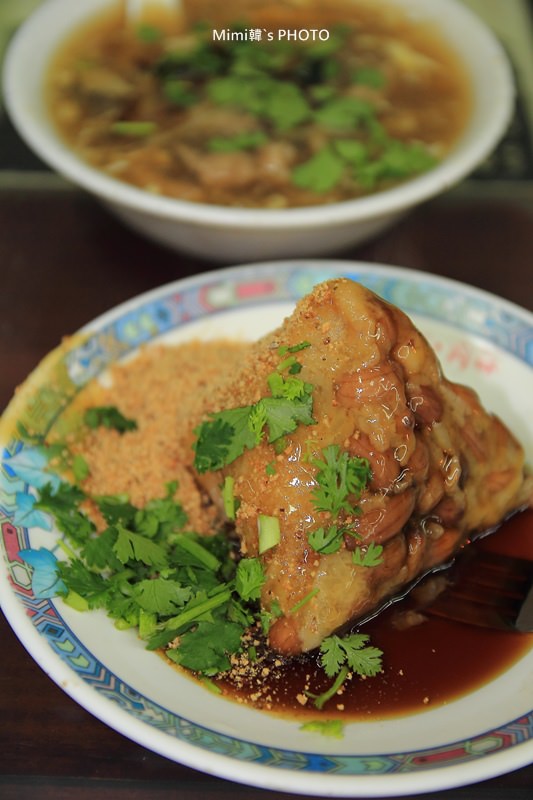 【台南小吃】海龍肉粽菜粽：府城24H宵夜，路邊隨便找一間都是90年老店
