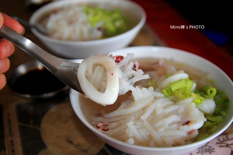 【台南美食】施家小卷米粉(原國華街老店)：府城南區隱藏版小店，手藝不輸給名店。